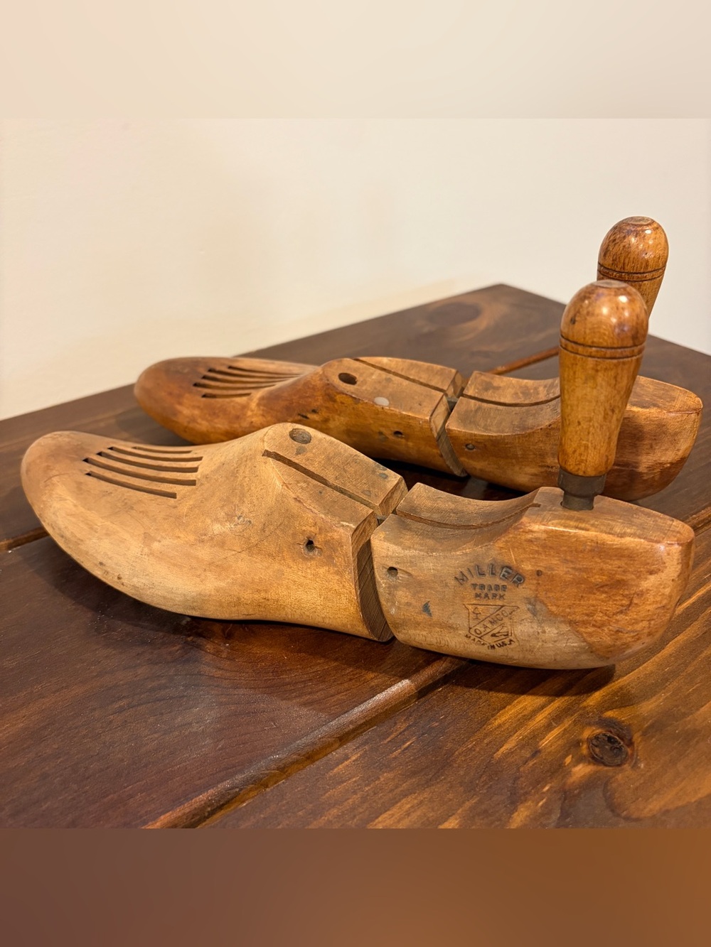 Antique VTG Pair Of Wooden Shoe Tree Forms Stretchers Millers OAMCO